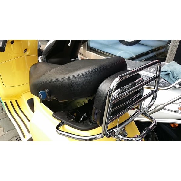 R�ckenlehne f�r Gep�cktr�ger FA0010-FA0011-PI656106 f�r Vespa LX 50-150ccm